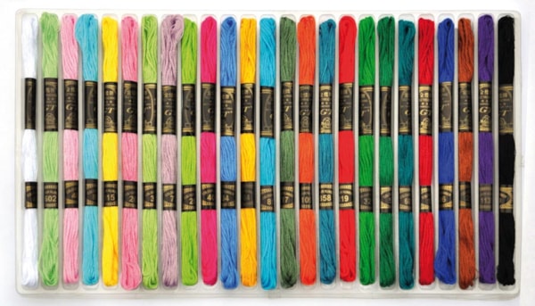 Broderigarn 4 x 25 färger